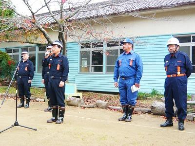 みなさんに挨拶される田代町長