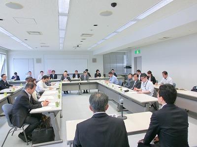 大阪府町村長会定例総会の様子