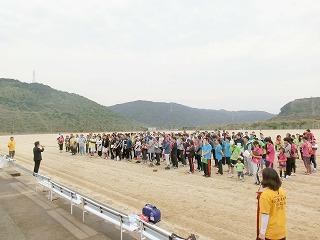 全日本選手権大会で挨拶する田代町長