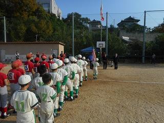 岬町スポーツ少年団ソフトボール大会開会式の様子