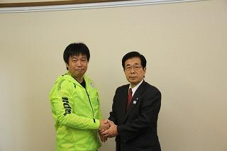 瀬川智広氏と田代町長