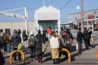 地域めぐりワークショップで挨拶する田代町長