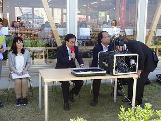 FM和歌山に生出演する田代町長