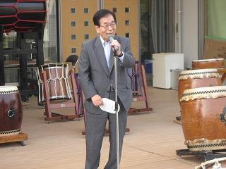 みさき夕涼み会で挨拶をする田代町長