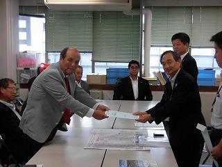 阪南市・岬町第二阪和国道延伸連絡協議会の大阪御礼の様子1