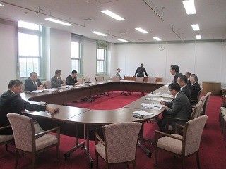 公明党大阪府議団への要望の様子その1