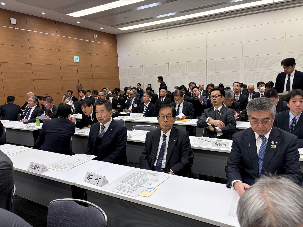 近畿国道協議会意見交換会(町長の写真）